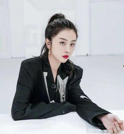 娱乐吃瓜君赵小棠,娱乐吃瓜界的“瓜王”崛起之路